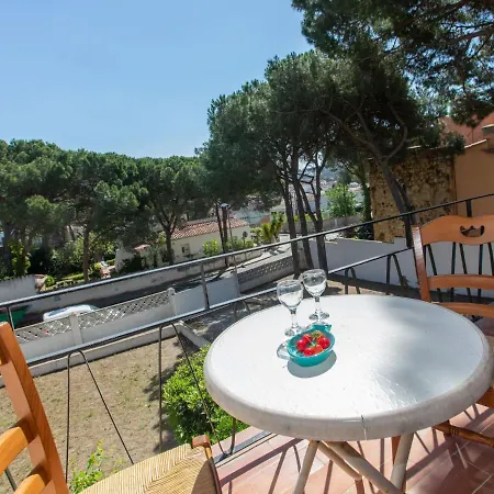 Apartment Les Cigales By Interhome *